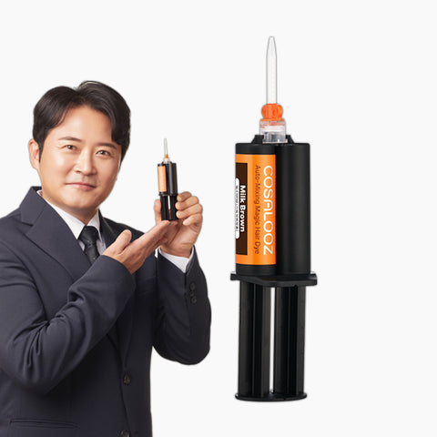 Man holding cosalooz syringe